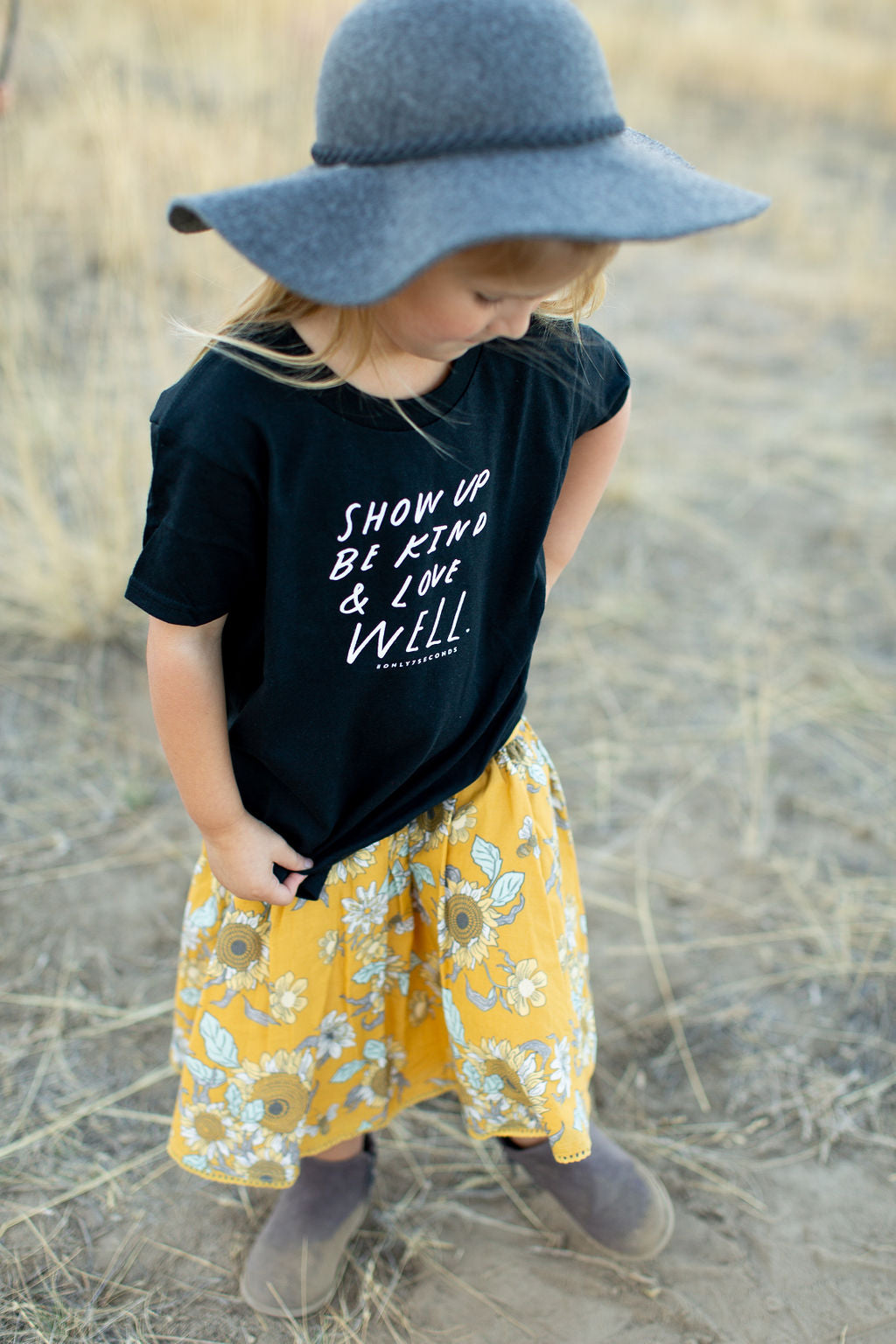 Show Up, Be Kind, & Love Well | Youth - Only7Seconds Shop